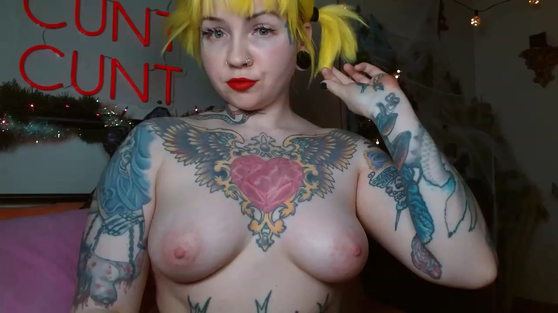 Gallery image thumbnail from NecroNicki's myfreecams stream on, 12/07/2022, 02:37 image 15 of 20