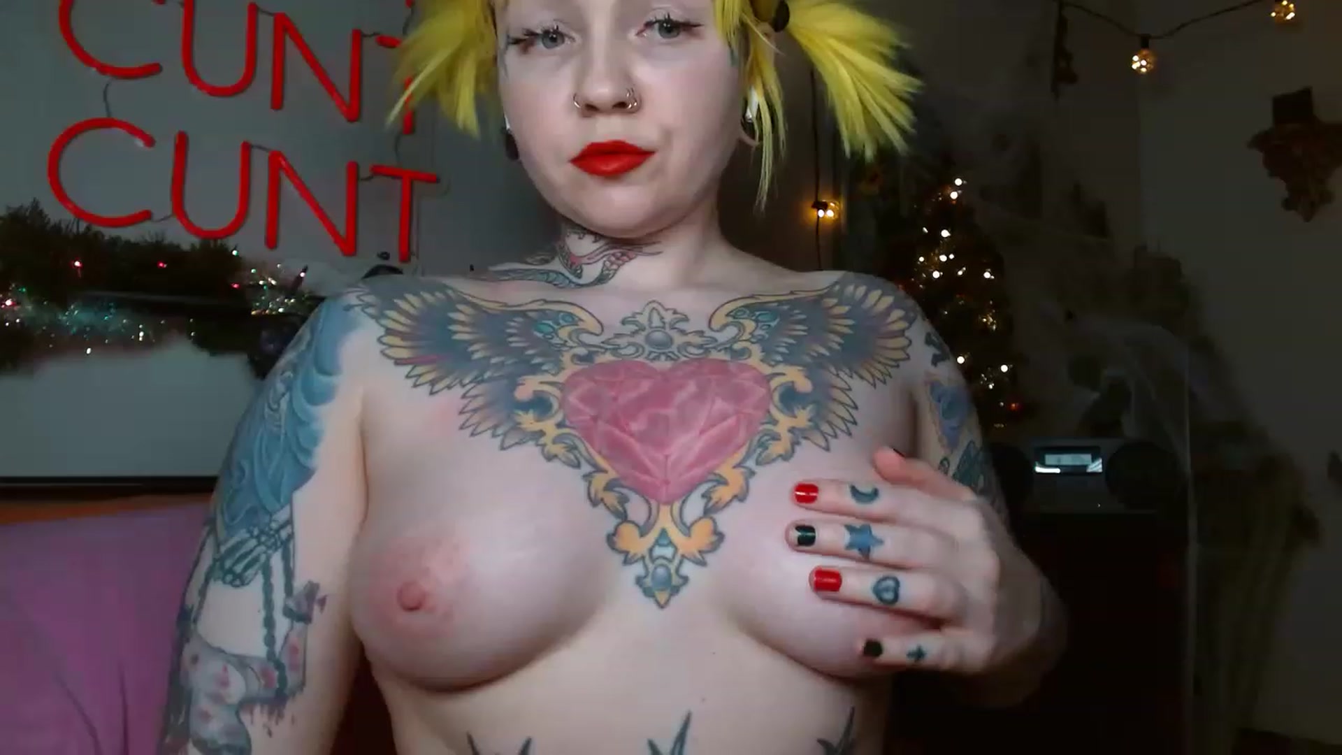 Gallery image thumbnail from NecroNicki's myfreecams stream on, 12/07/2022, 02:59 image 20 of 20