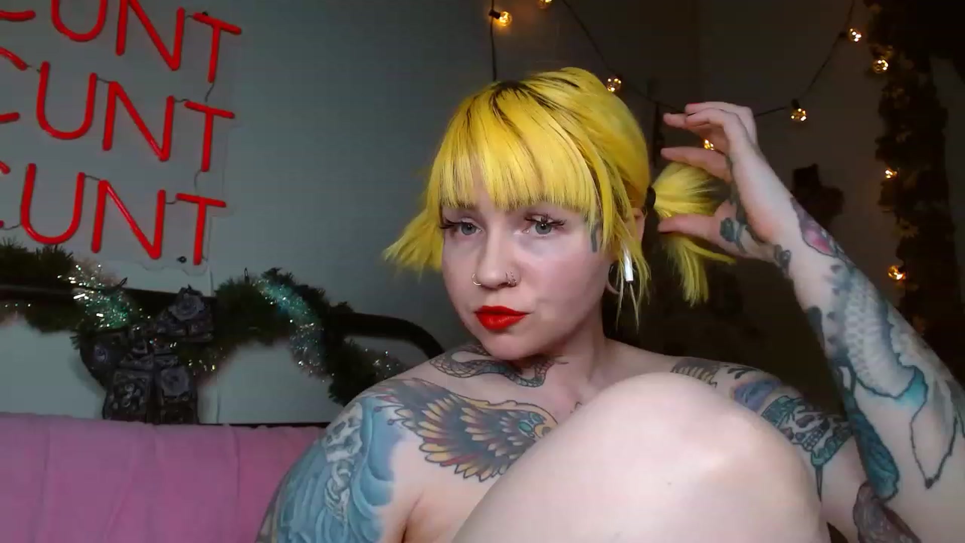 Gallery image thumbnail from NecroNicki's myfreecams stream on, 12/13/2022, 03:35 image 9 of 20