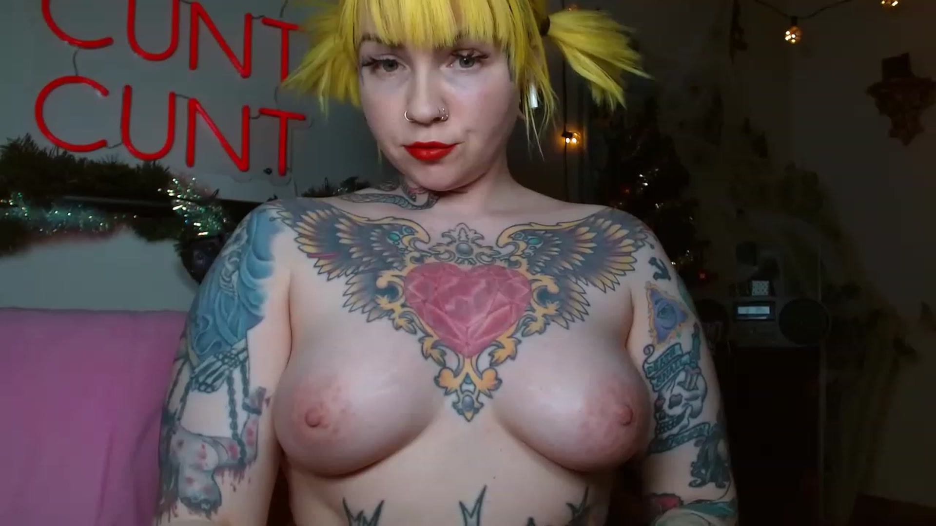 Gallery image thumbnail from NecroNicki's myfreecams stream on, 12/13/2022, 03:35 image 19 of 20