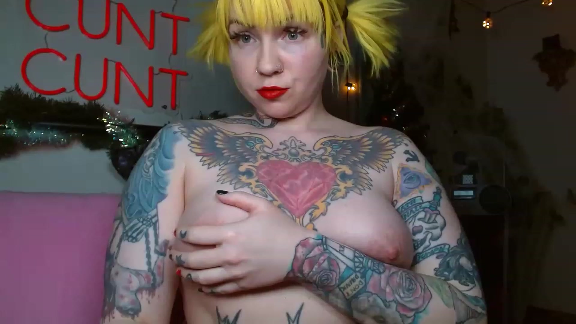 Gallery image thumbnail from NecroNicki's myfreecams stream on, 12/13/2022, 04:21 image 9 of 20