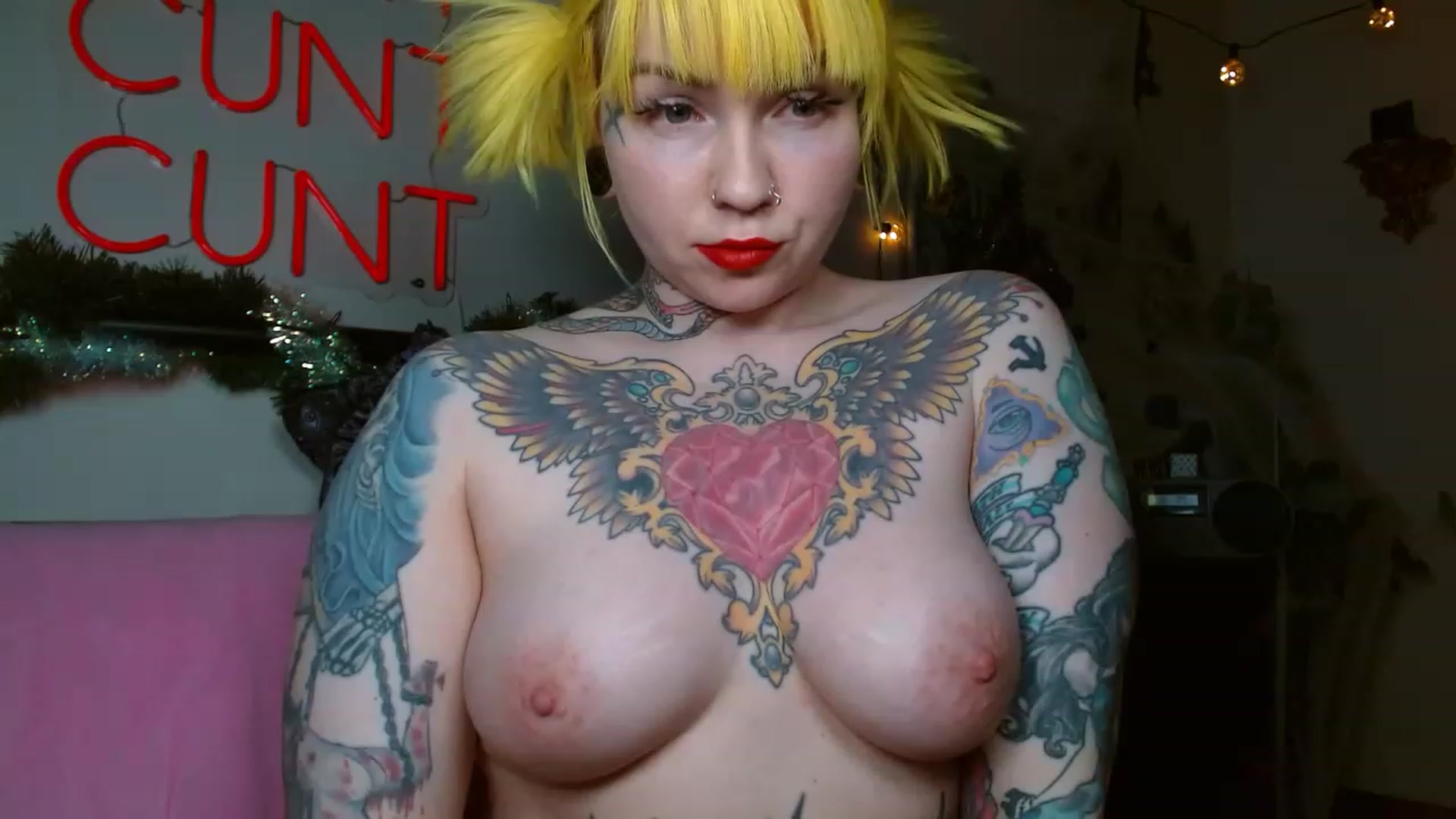 Gallery image thumbnail from NecroNicki's myfreecams stream on, 12/13/2022, 05:01 image 3 of 20