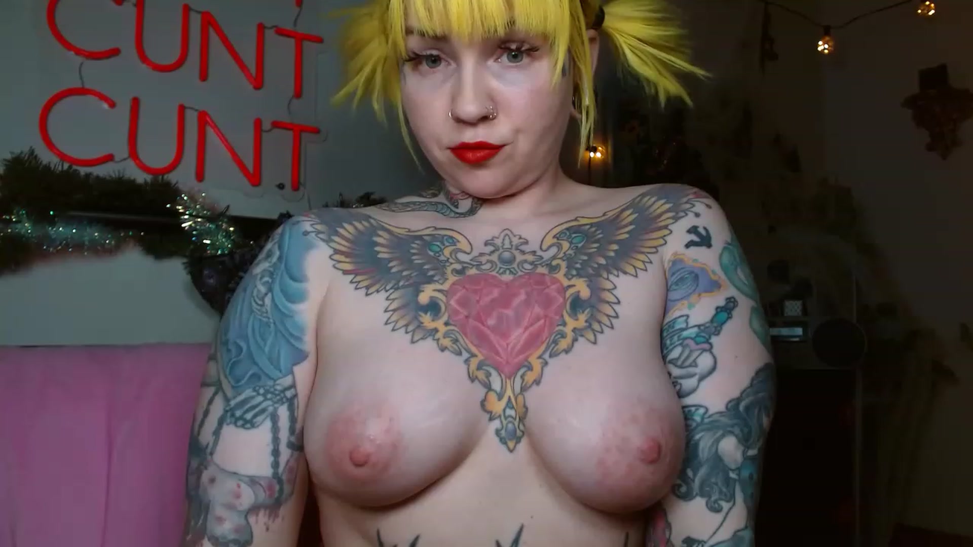Gallery image thumbnail from NecroNicki's myfreecams stream on, 12/13/2022, 05:21 image 10 of 20