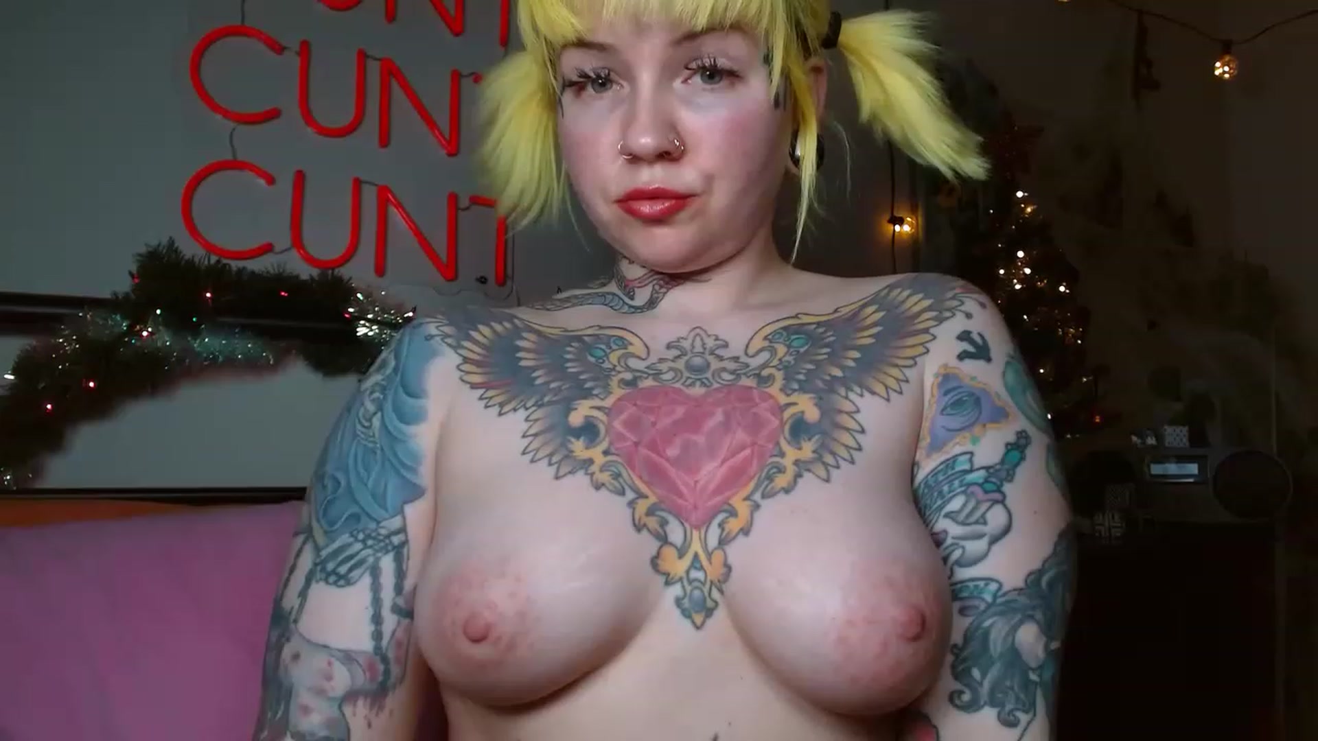 Gallery image thumbnail from NecroNicki's myfreecams stream on, 12/15/2022, 03:48 image 4 of 20