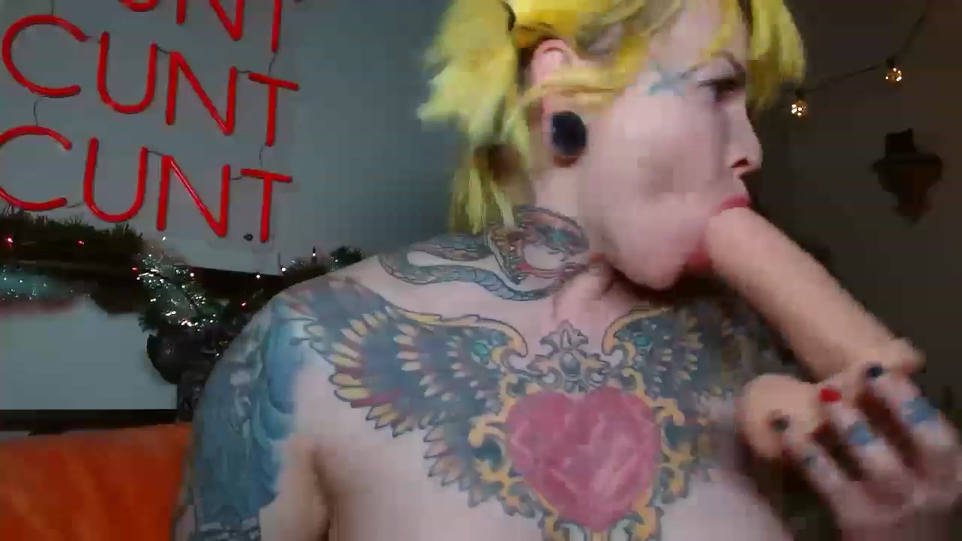Gallery image thumbnail from NecroNicki's myfreecams stream on, 12/18/2022, 09:29 image 20 of 20