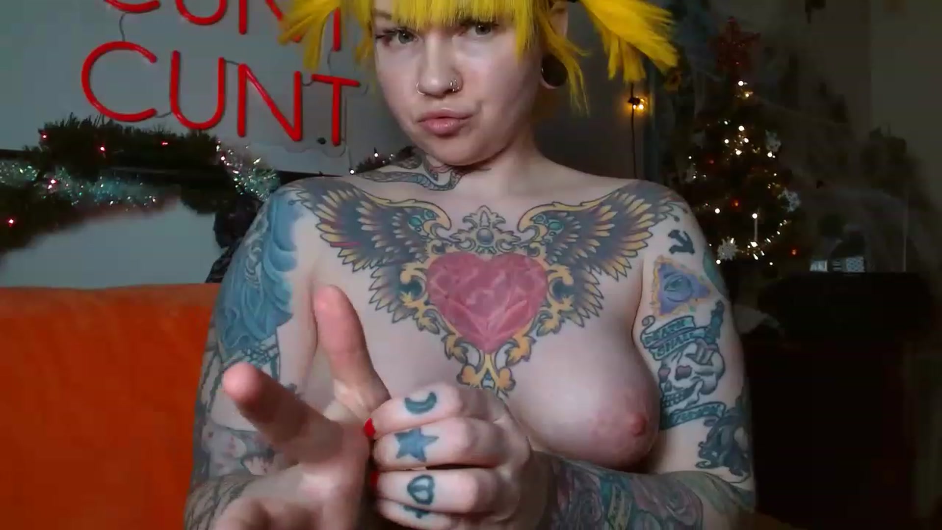 Gallery image thumbnail from NecroNicki's myfreecams stream on, 12/26/2022, 06:22 image 18 of 20