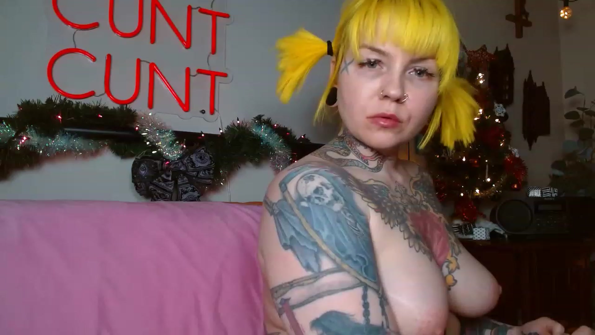 Gallery image thumbnail from NecroNicki's myfreecams stream on, 12/29/2022, 07:29 image 8 of 20