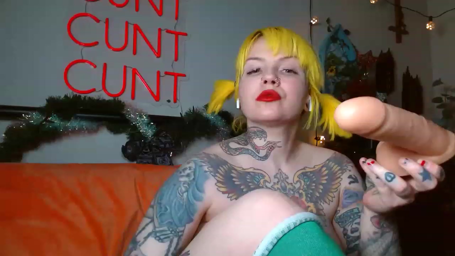 Gallery image thumbnail from NecroNicki's myfreecams stream on, 12/30/2022, 06:17 image 19 of 20