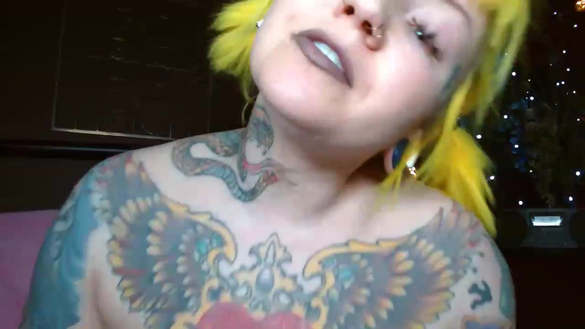 Gallery image thumbnail from NecroNicki's myfreecams stream on, 01/27/2023, 11:04 image 3 of 20