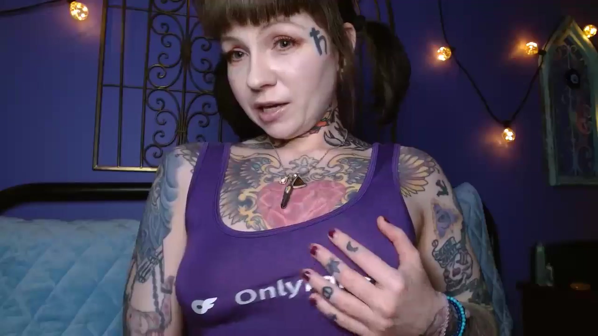 Gallery image thumbnail from NecroNicki's myfreecams stream on, 08/01/2024, 09:00 image 19 of 20