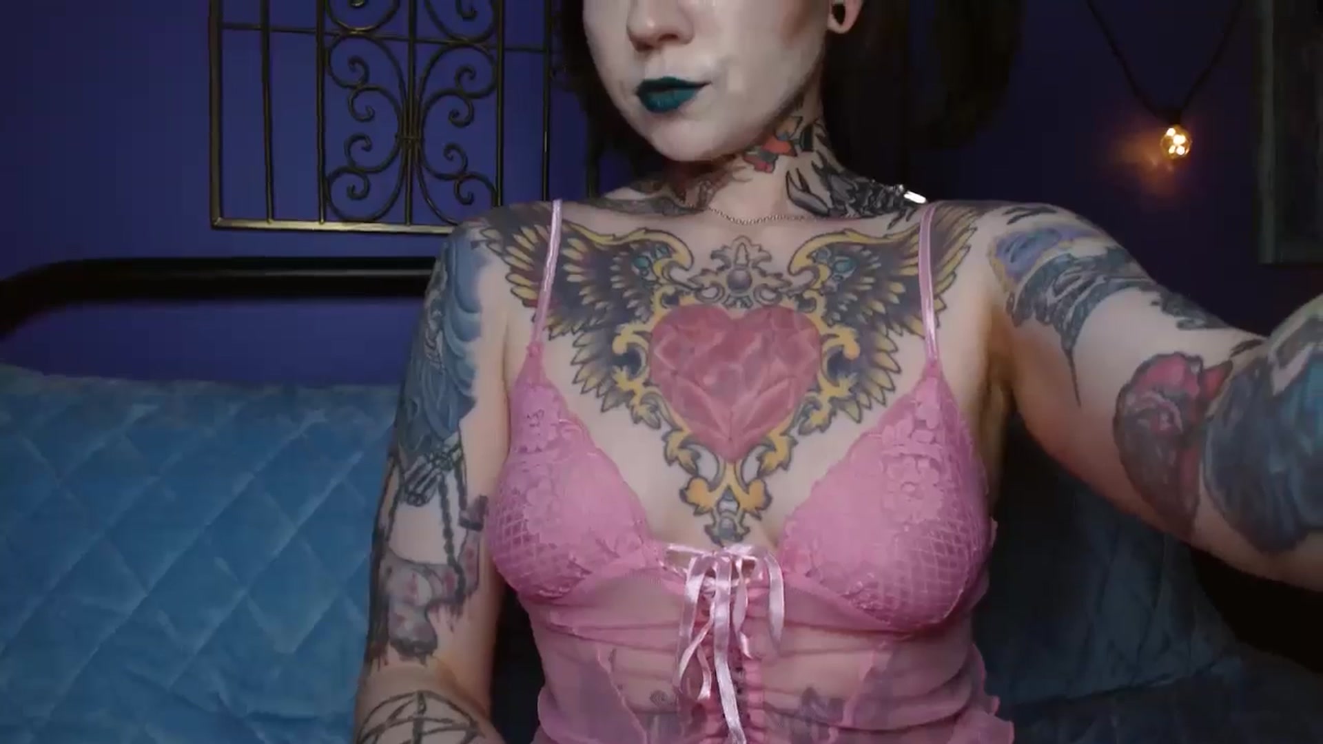 Gallery image thumbnail from NecroNicki's myfreecams stream on, 08/16/2024, 10:13 image 18 of 20