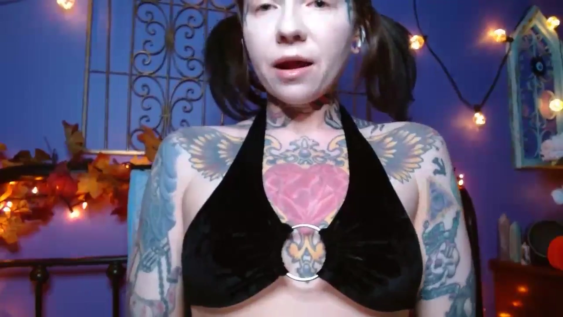 Gallery image thumbnail from NecroNicki's myfreecams stream on, 09/13/2024, 08:58 image 6 of 20