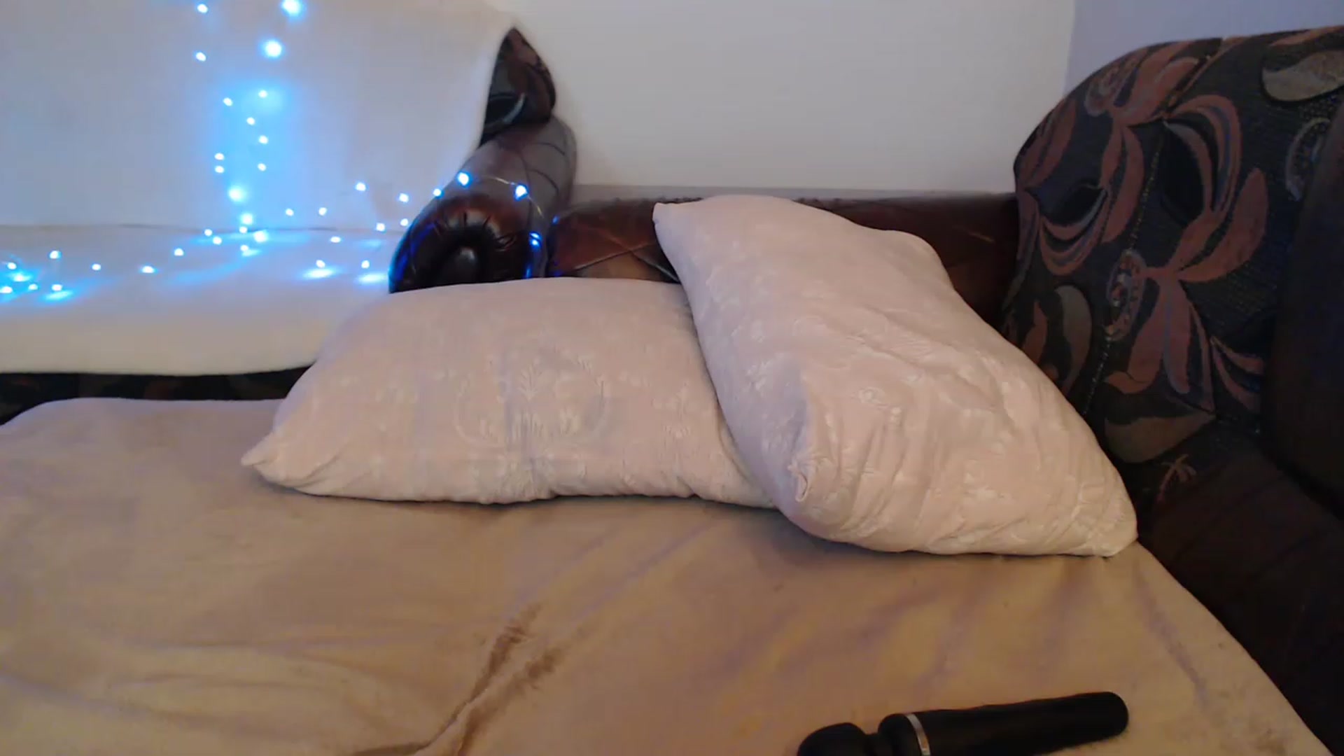 Gallery image thumbnail from Nefertitties's myfreecams stream on, 01/27/2023, 20:42 image 14 of 20