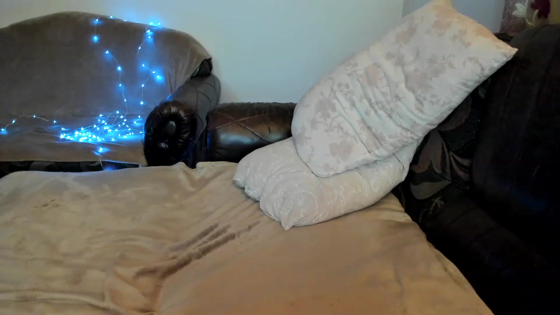 Gallery image thumbnail from Nefertitties's myfreecams stream on, 02/28/2023, 21:27 image 11 of 20