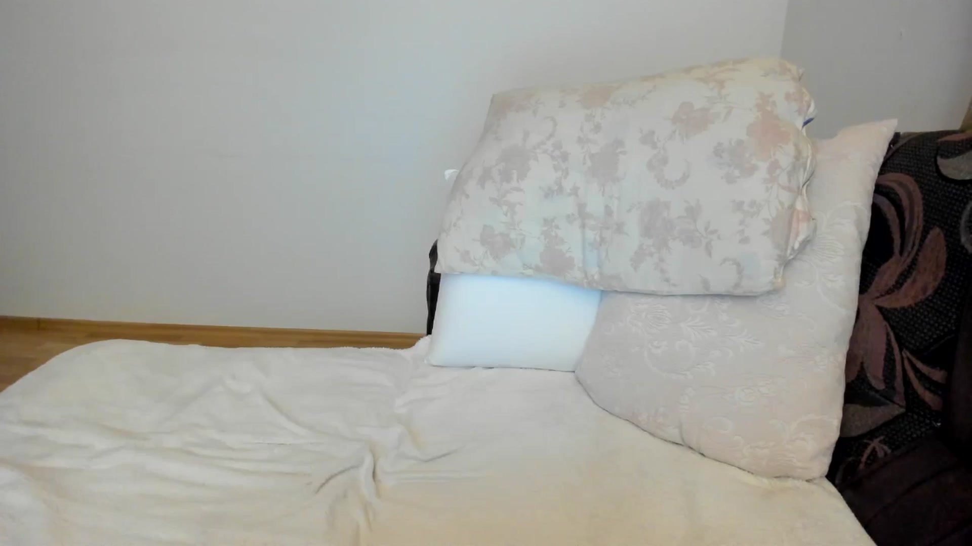 Gallery image thumbnail from Nefertitties's myfreecams stream on, 07/16/2024, 20:16 image 17 of 20