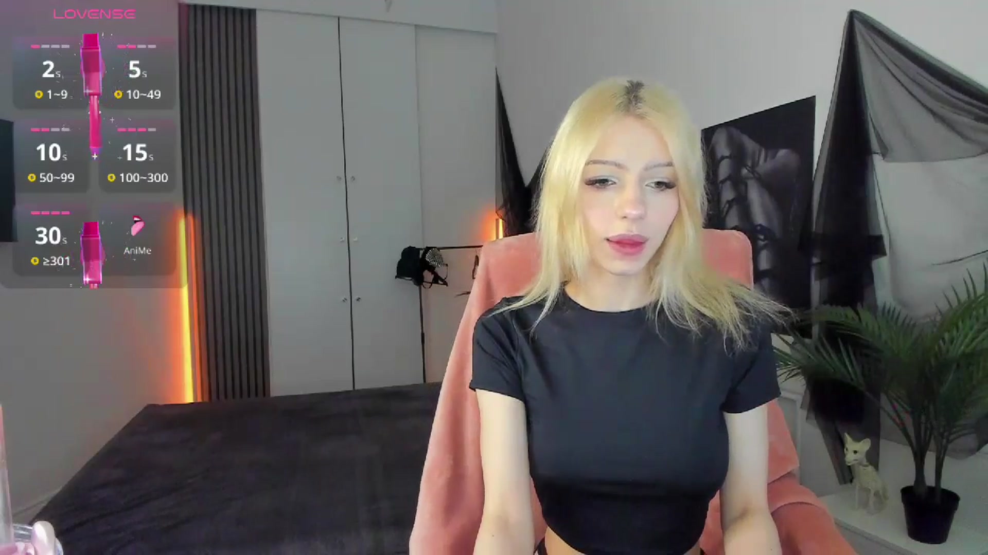 Gallery image thumbnail from NekoWhite's myfreecams stream on, 04/13/2026, 07:32 image 4 of 20