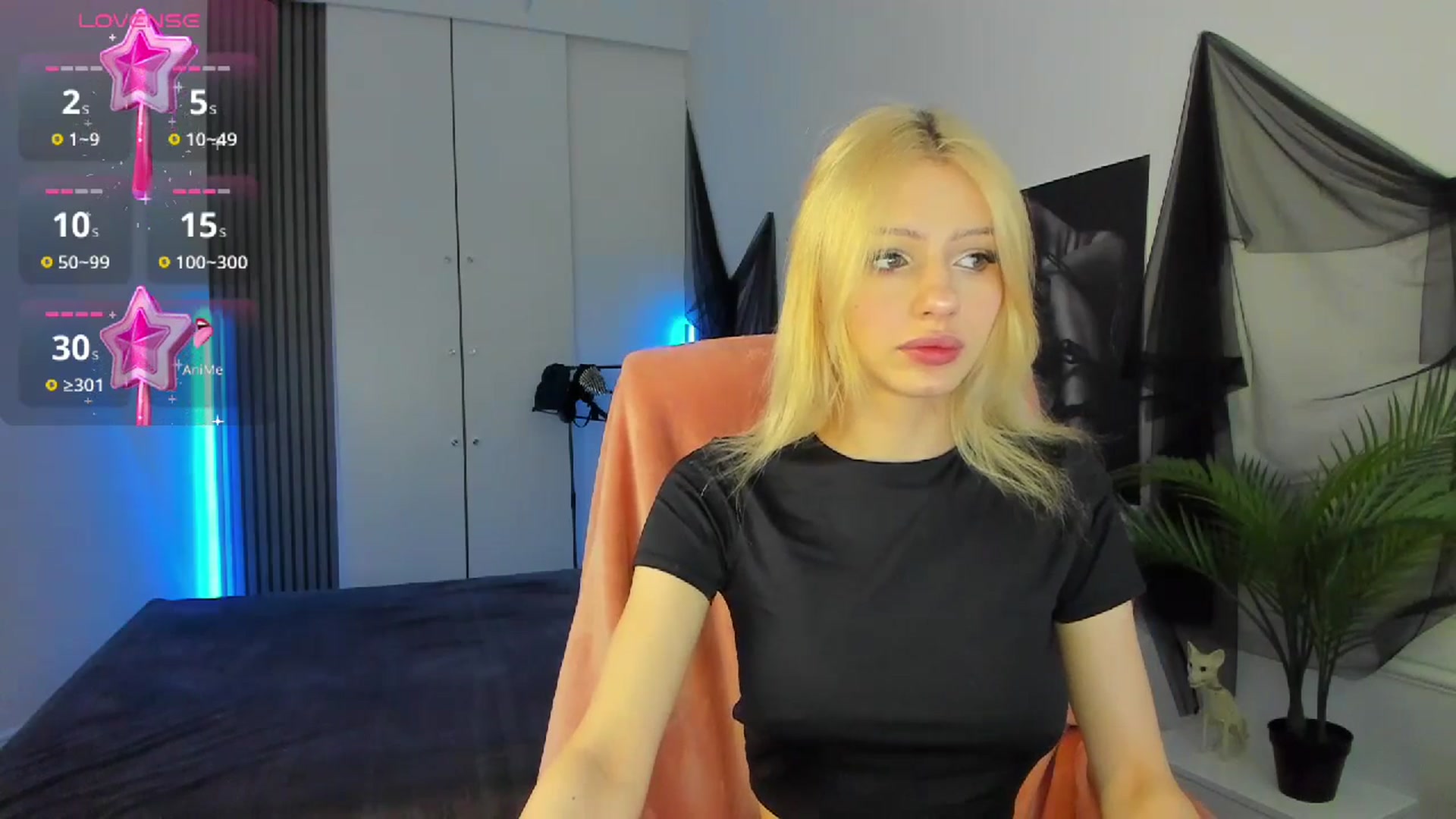Gallery image thumbnail from NekoWhite's myfreecams stream on, 04/13/2026, 08:27 image 4 of 20