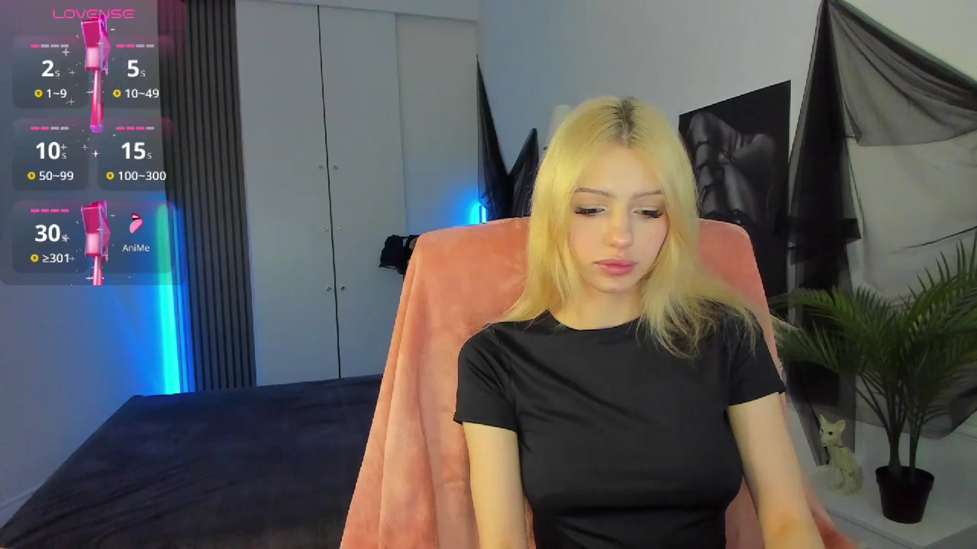 Gallery image thumbnail from NekoWhite's myfreecams stream on, 04/13/2026, 12:22 image 11 of 20