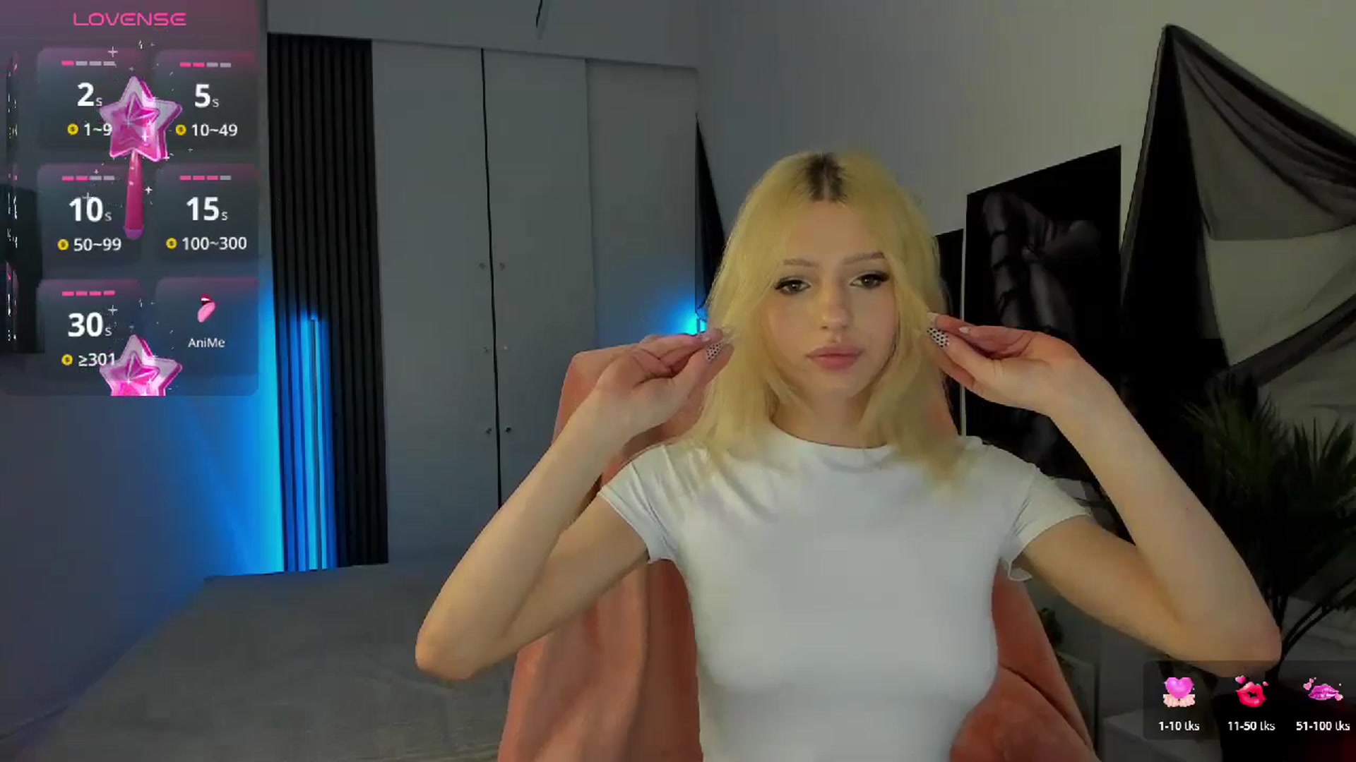 Gallery image thumbnail from NekoWhite's myfreecams stream on, 04/21/2026, 10:36 image 9 of 20