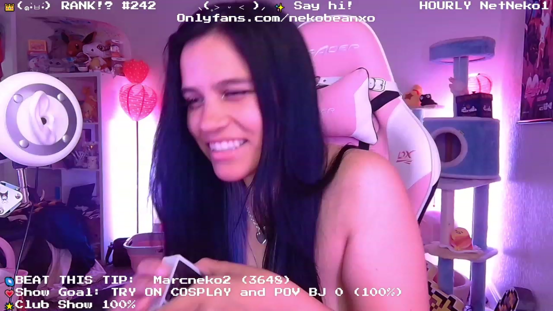 Gallery image thumbnail from Nekobeanxo's myfreecams stream on, 05/12/2023, 07:43 image 12 of 20