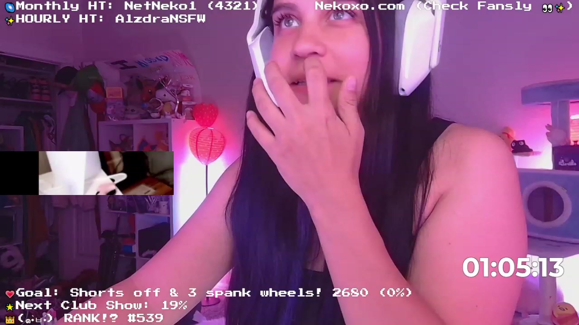 Gallery image thumbnail from Nekobeanxo's myfreecams stream on, 06/05/2023, 03:23 image 10 of 20