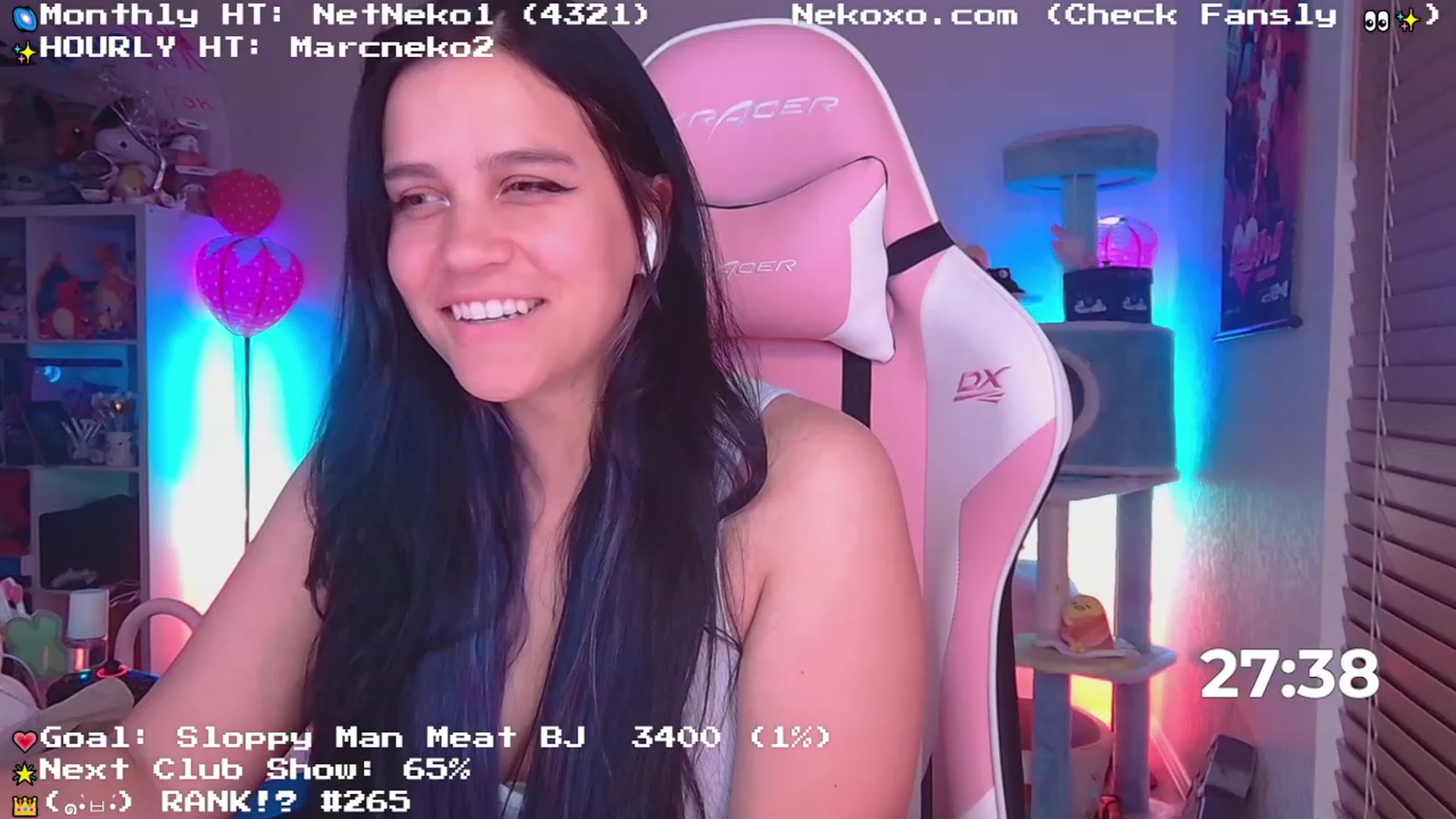 Gallery image thumbnail from Nekobeanxo's myfreecams stream on, 06/08/2023, 03:37 image 17 of 20