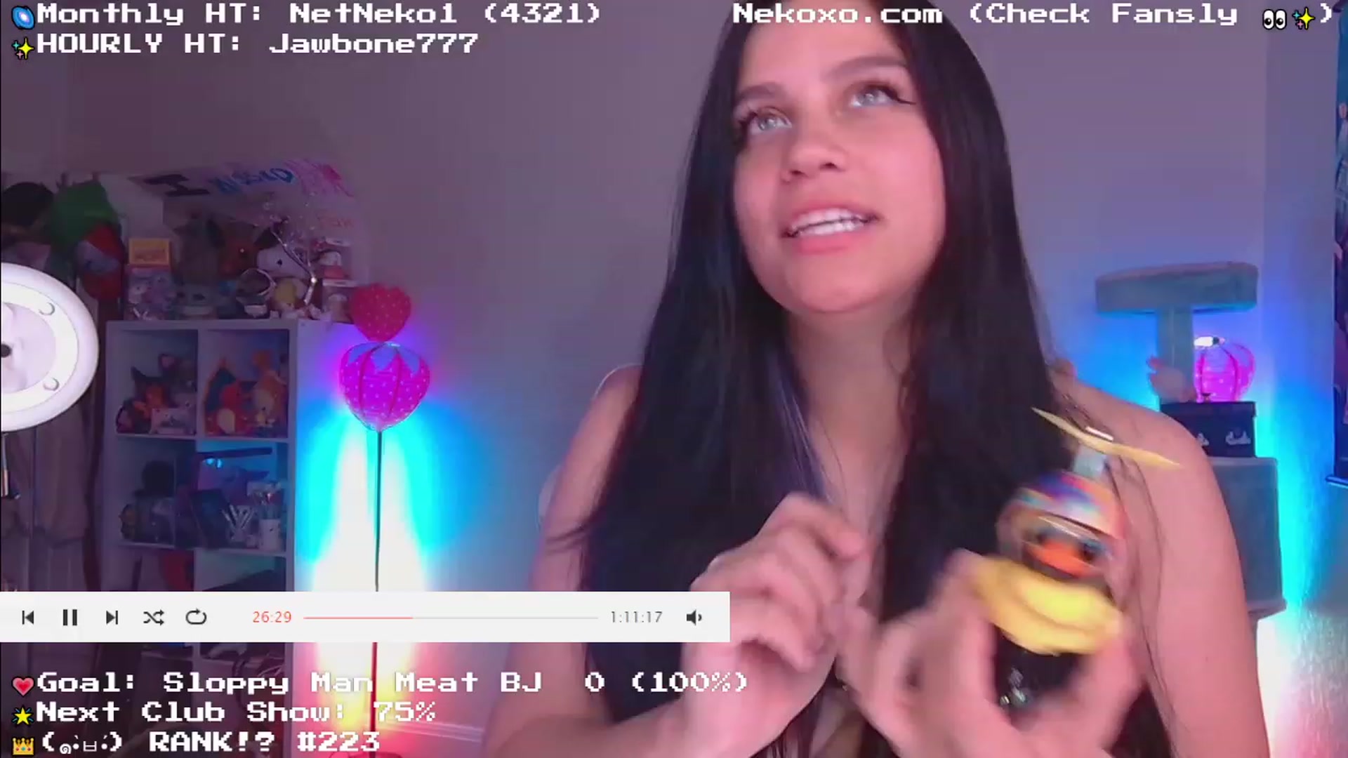 Gallery image thumbnail from Nekobeanxo's myfreecams stream on, 06/08/2023, 07:23 image 9 of 20