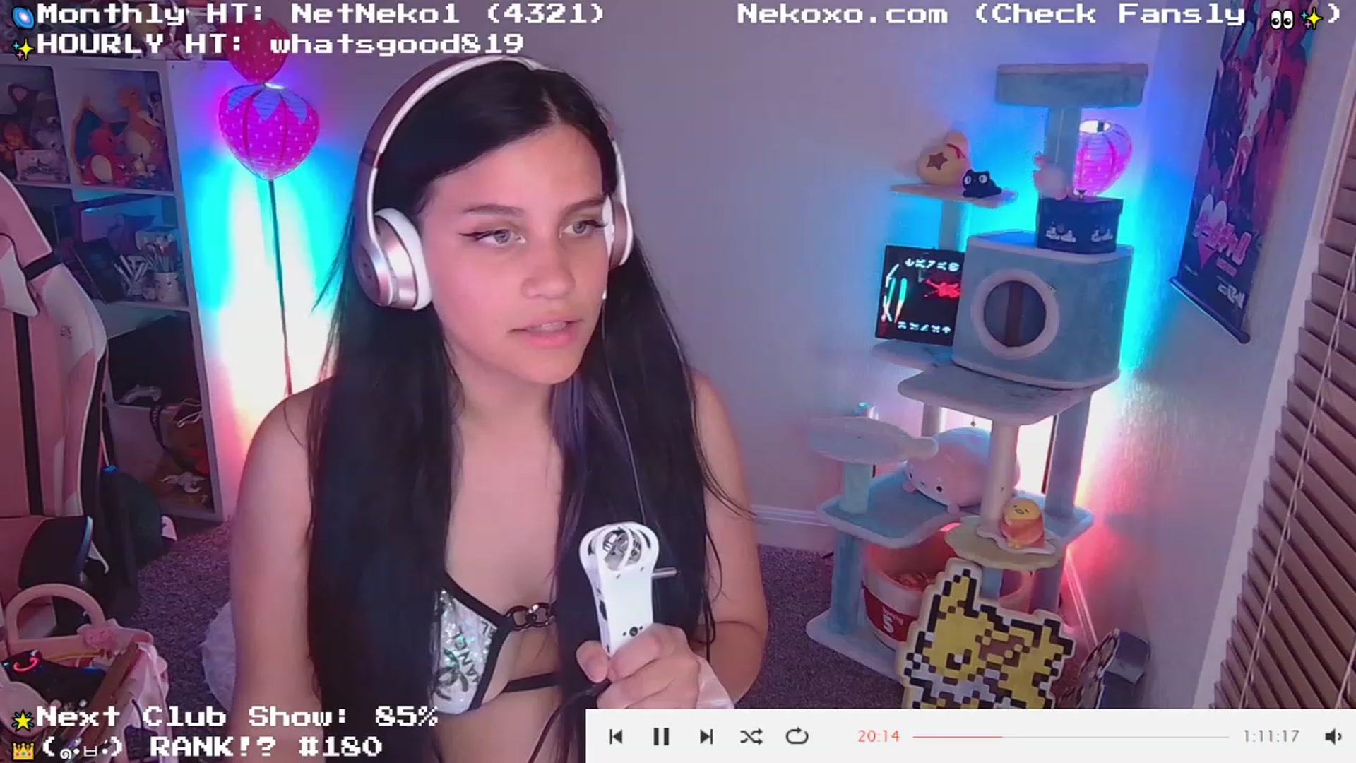Gallery image thumbnail from Nekobeanxo's myfreecams stream on, 06/08/2023, 07:54 image 10 of 20