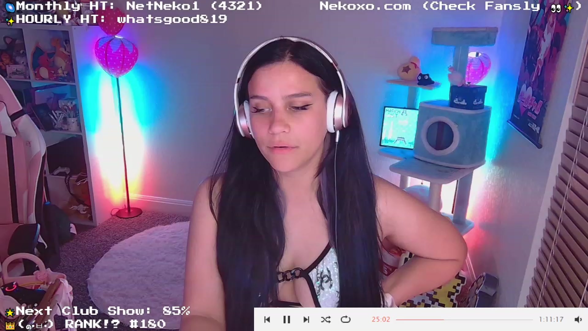 Gallery image thumbnail from Nekobeanxo's myfreecams stream on, 06/08/2023, 07:54 image 13 of 20