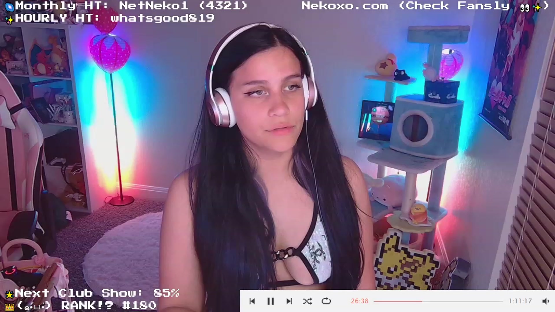 Gallery image thumbnail from Nekobeanxo's myfreecams stream on, 06/08/2023, 07:54 image 14 of 20
