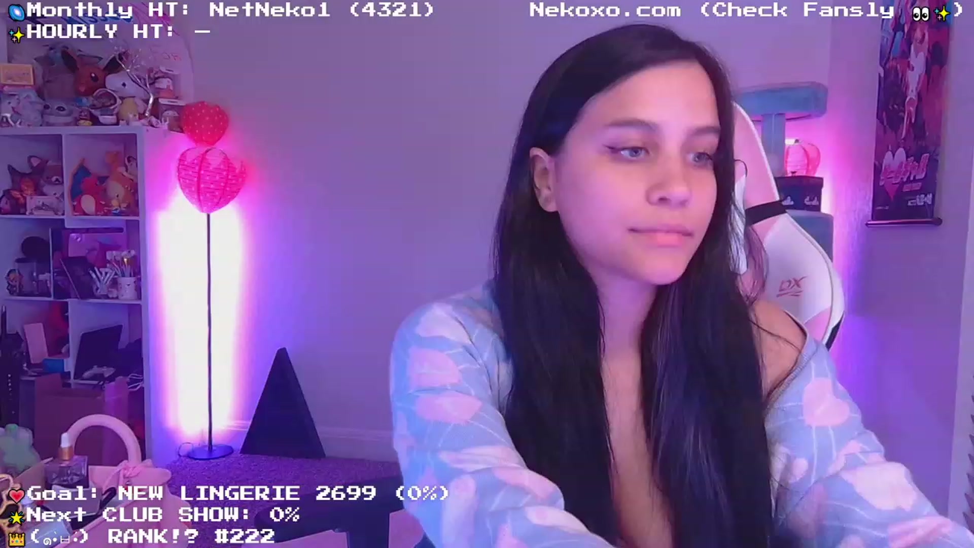 Gallery image thumbnail from Nekobeanxo's myfreecams stream on, 06/19/2023, 02:18 image 13 of 20
