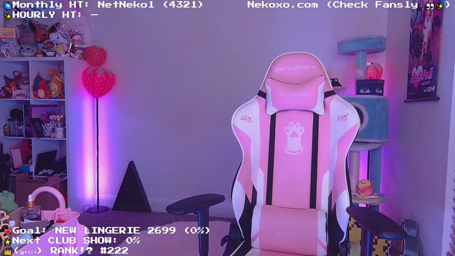 Gallery image thumbnail from Nekobeanxo's myfreecams stream on, 06/19/2023, 02:18 image 6 of 20