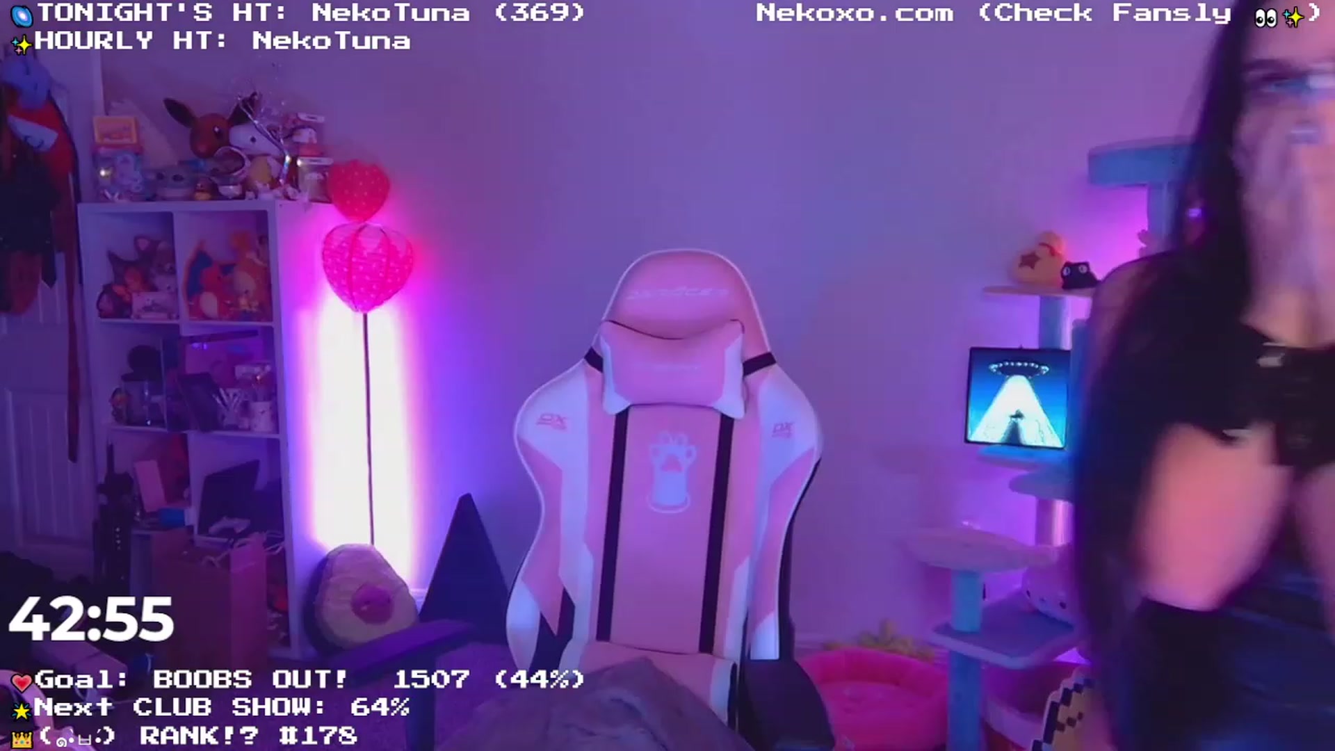 Gallery image thumbnail from Nekobeanxo's myfreecams stream on, 06/21/2023, 04:05 image 17 of 20