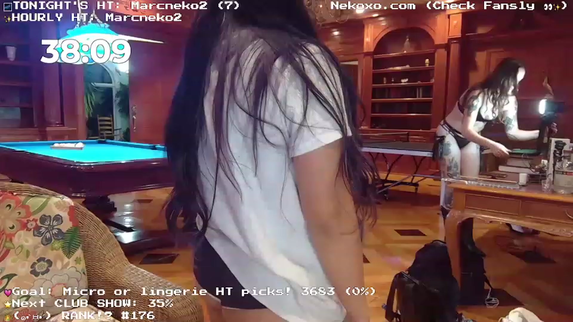 Gallery image thumbnail from Nekobeanxo's myfreecams stream on, 06/26/2023, 02:28 image 6 of 20