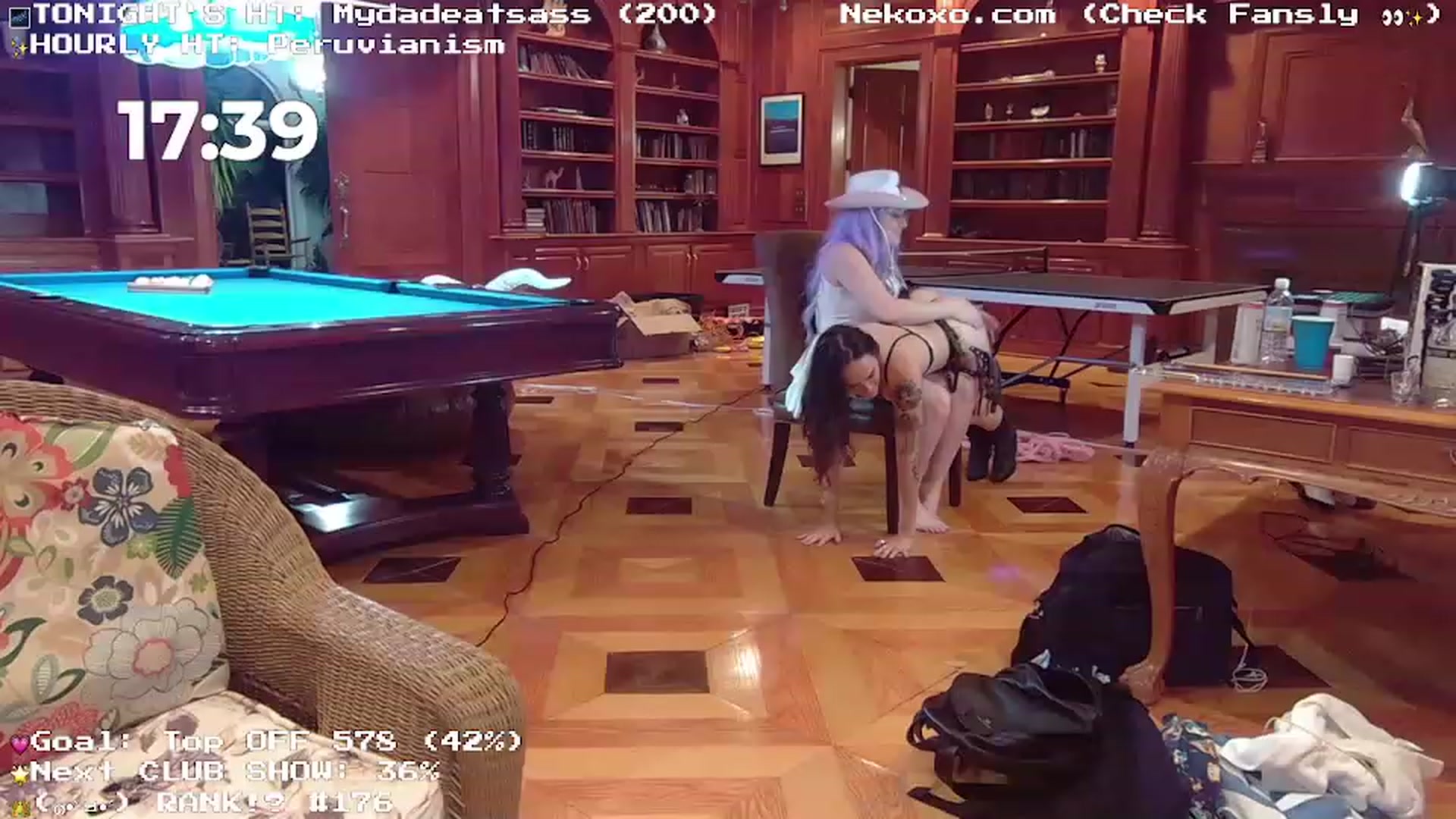Gallery image thumbnail from Nekobeanxo's myfreecams stream on, 06/26/2023, 02:28 image 16 of 20