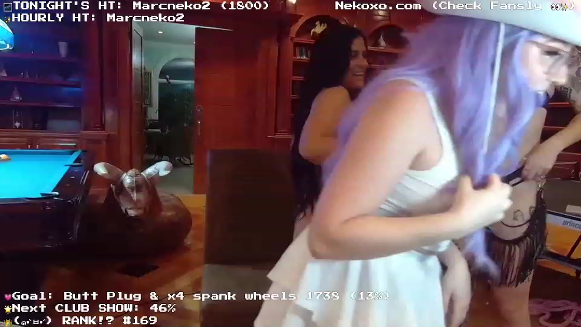 Gallery image thumbnail from Nekobeanxo's myfreecams stream on, 06/26/2023, 04:12 image 6 of 20