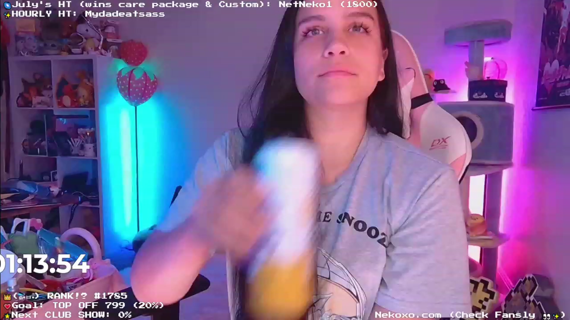 Gallery image thumbnail from Nekobeanxo's myfreecams stream on, 07/03/2023, 03:46 image 11 of 20