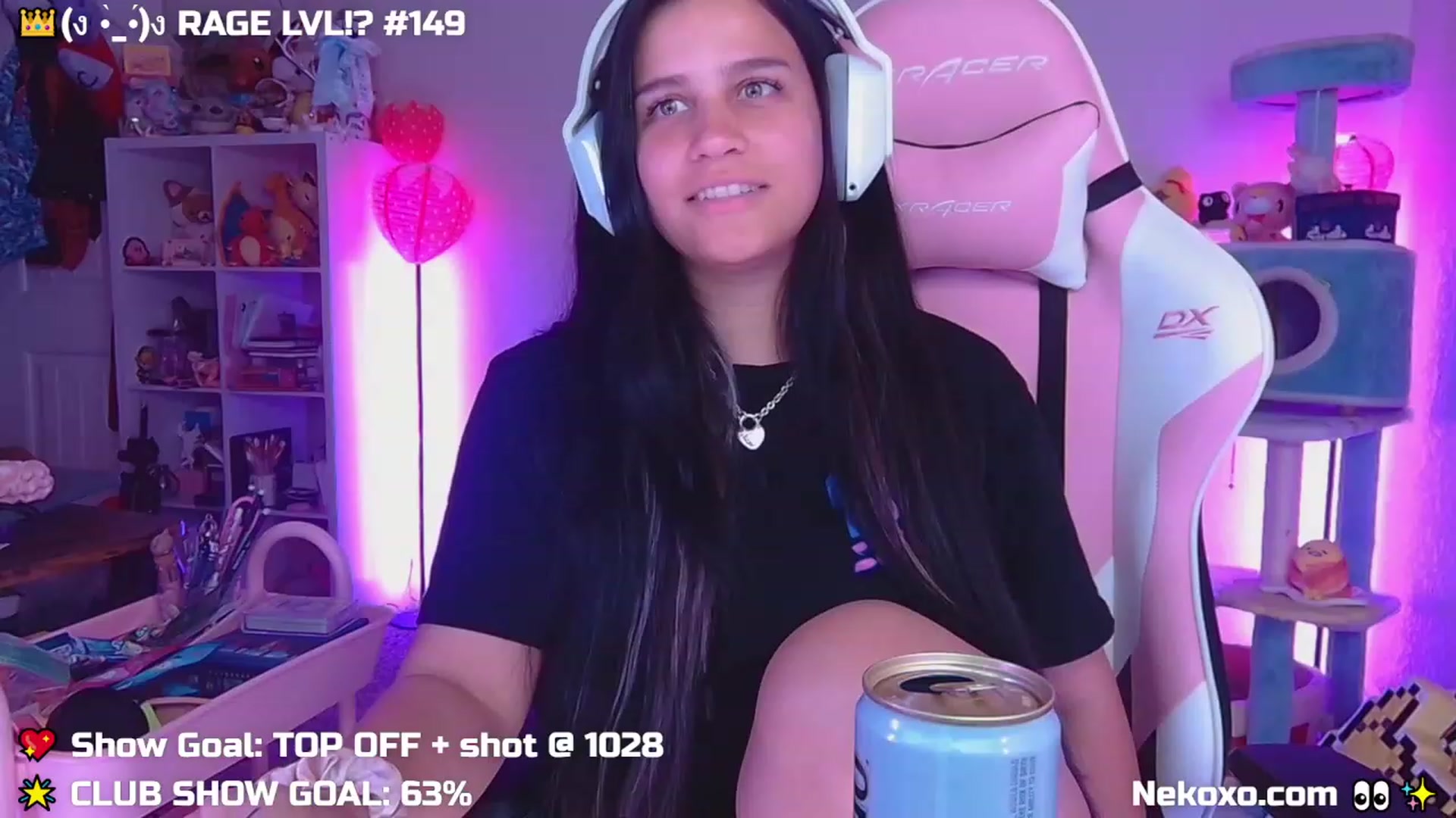 Gallery image thumbnail from Nekobeanxo's myfreecams stream on, 09/15/2023, 02:19 image 18 of 20