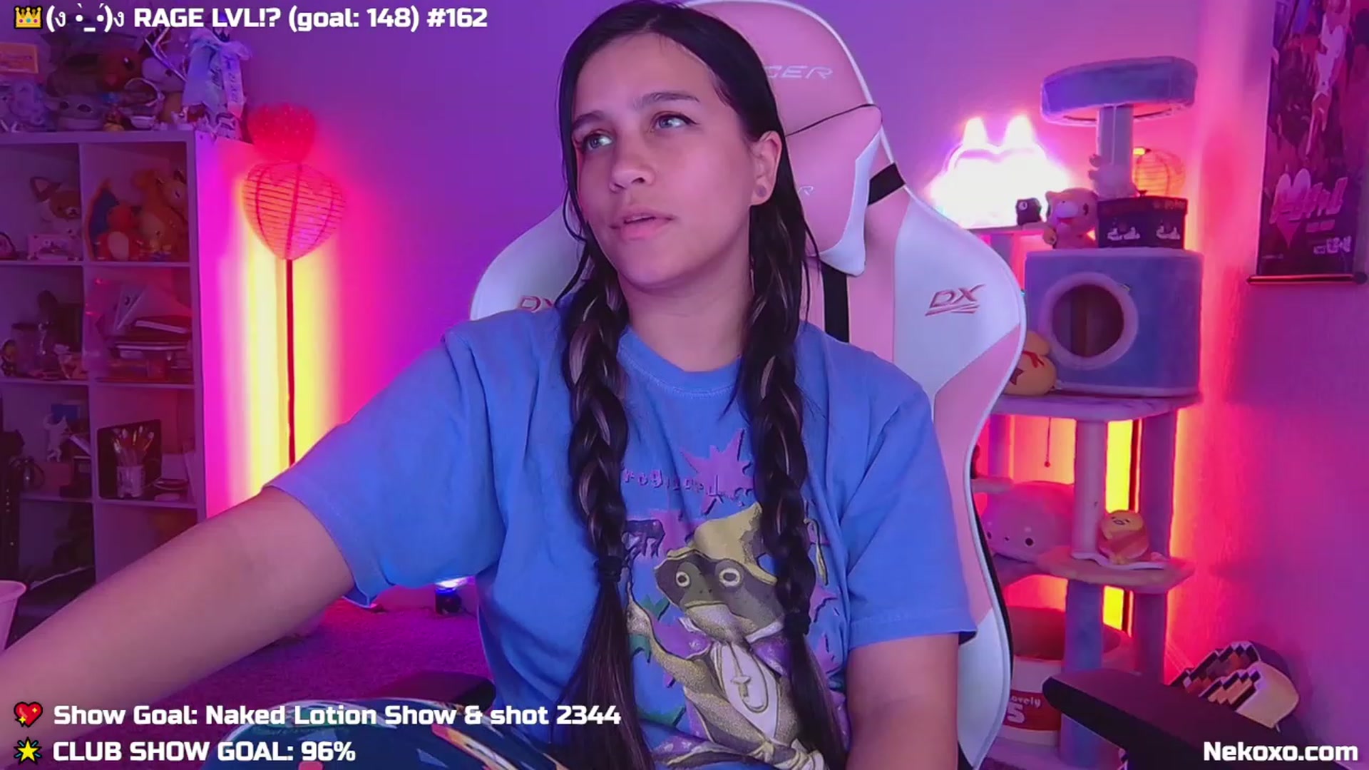 Gallery image thumbnail from Nekobeanxo's myfreecams stream on, 09/25/2023, 04:13 image 4 of 20