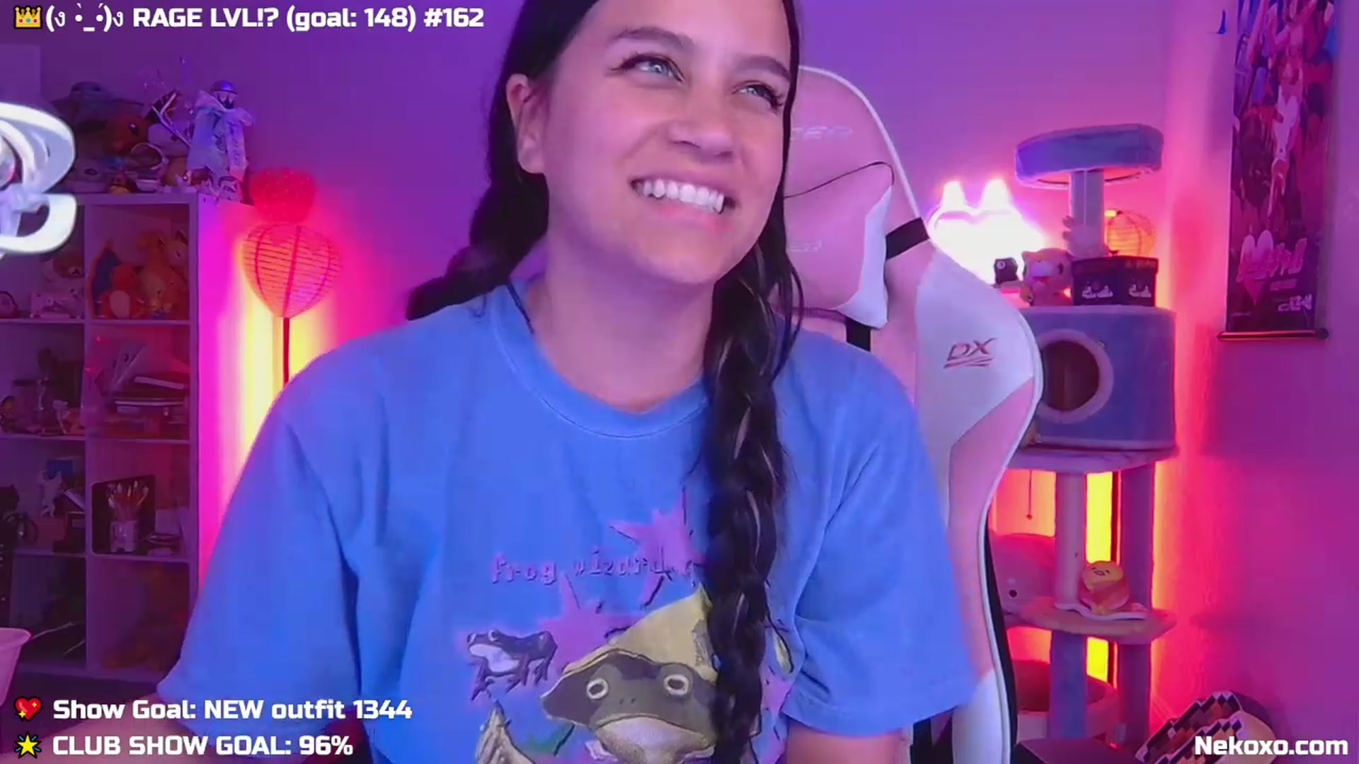 Gallery image thumbnail from Nekobeanxo's myfreecams stream on, 09/25/2023, 04:13 image 6 of 20