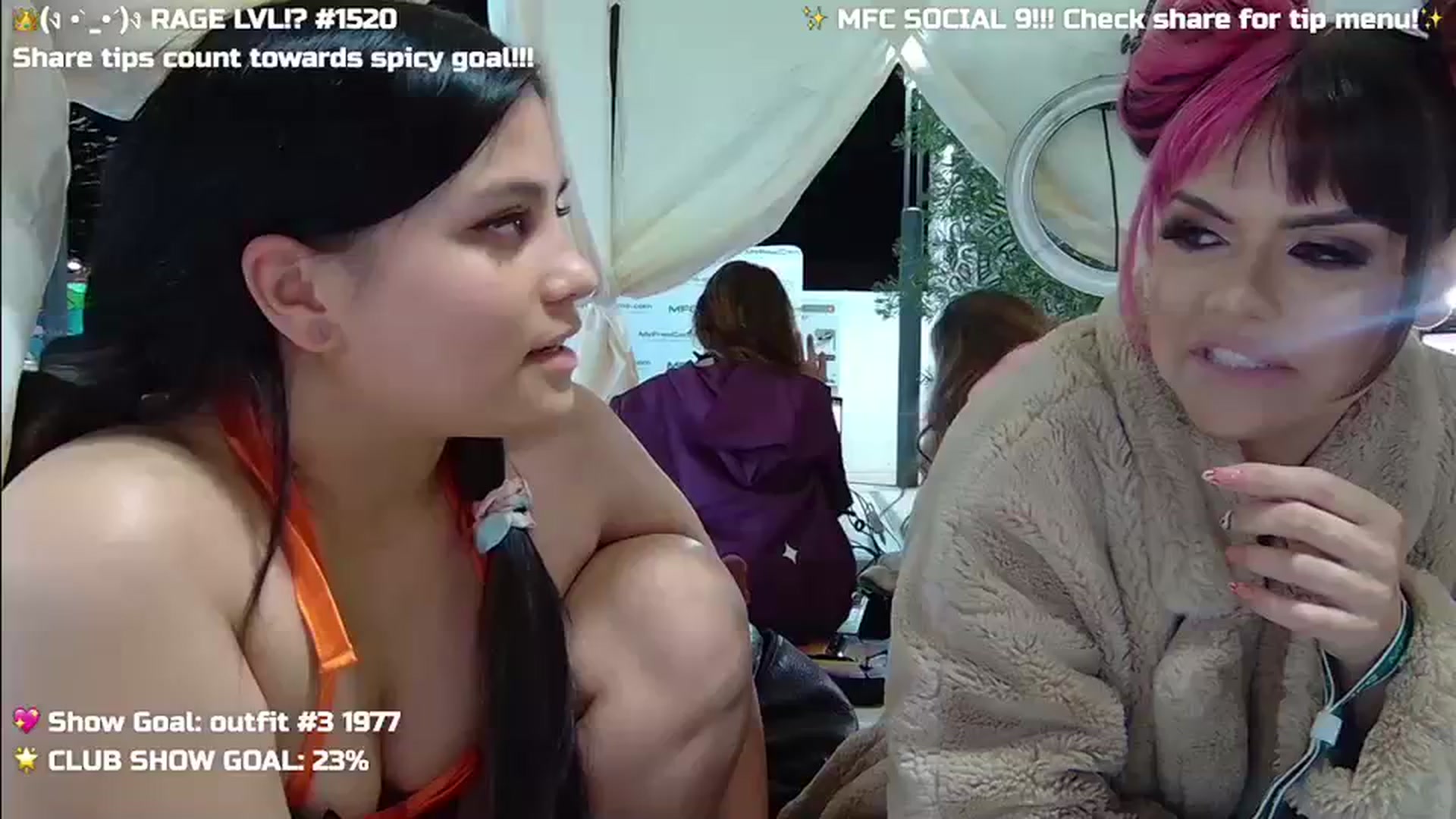 Gallery image thumbnail from Nekobeanxo's myfreecams stream on, 10/12/2023, 02:35 image 10 of 20