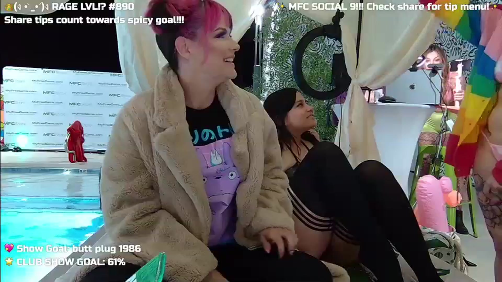 Gallery image thumbnail from Nekobeanxo's myfreecams stream on, 10/12/2023, 07:15 image 4 of 20