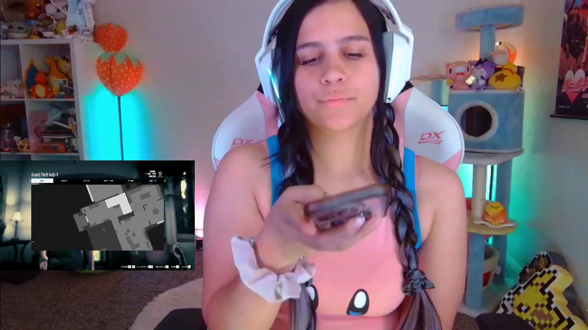 Gallery image thumbnail from Nekobeanxo's myfreecams stream on, 12/15/2023, 07:30 image 4 of 20