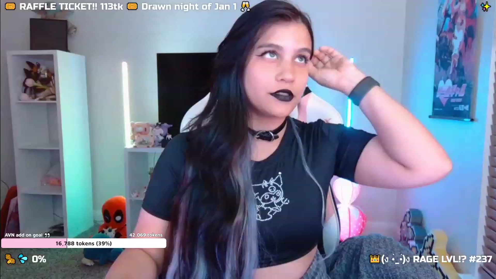 Gallery image thumbnail from Nekobeanxo's myfreecams stream on, 12/21/2023, 03:24 image 6 of 20