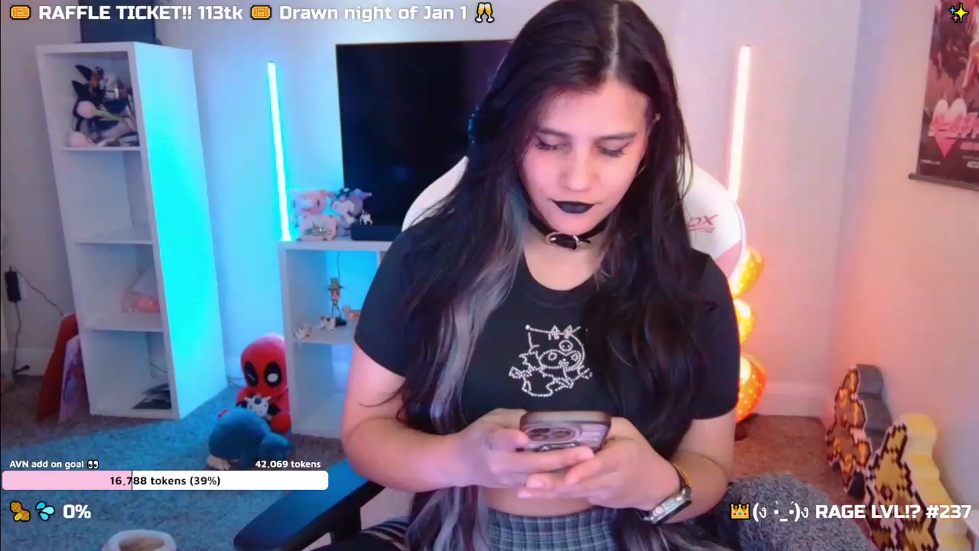 Gallery image thumbnail from Nekobeanxo's myfreecams stream on, 12/21/2023, 03:24 image 7 of 20