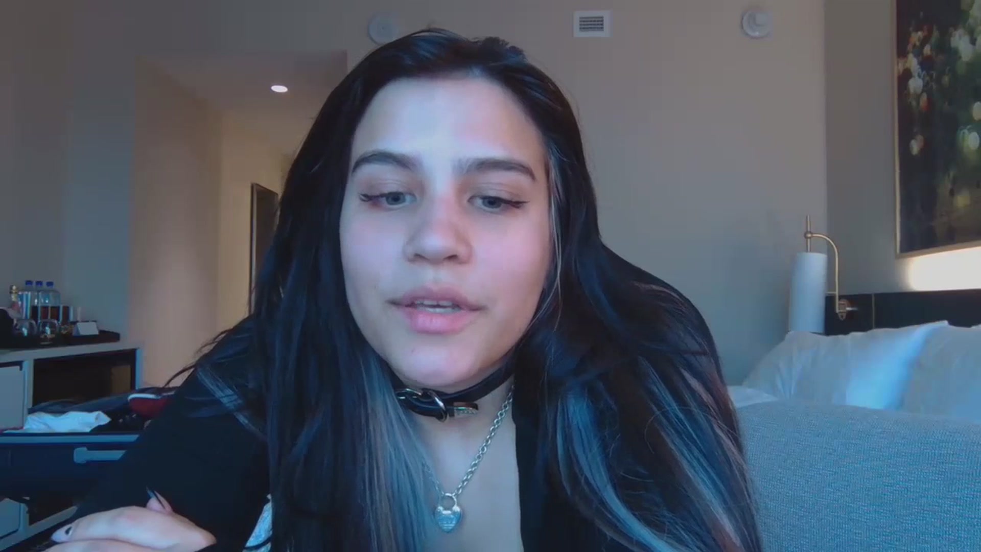 Gallery image thumbnail from Nekobeanxo's myfreecams stream on, 01/25/2024, 24:16 image 3 of 20