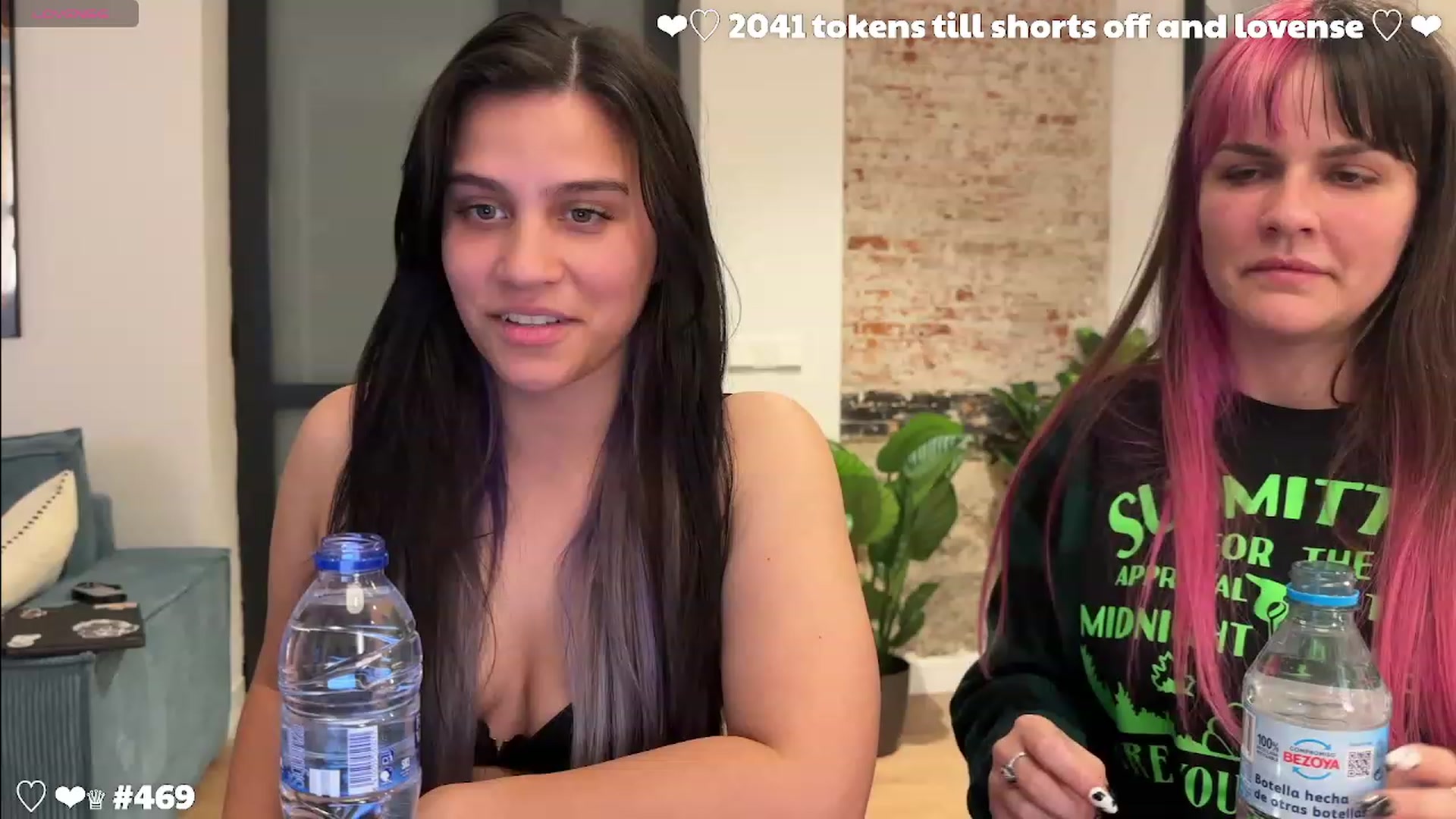 Gallery image thumbnail from Nekobeanxo's myfreecams stream on, 03/01/2024, 03:43 image 8 of 20
