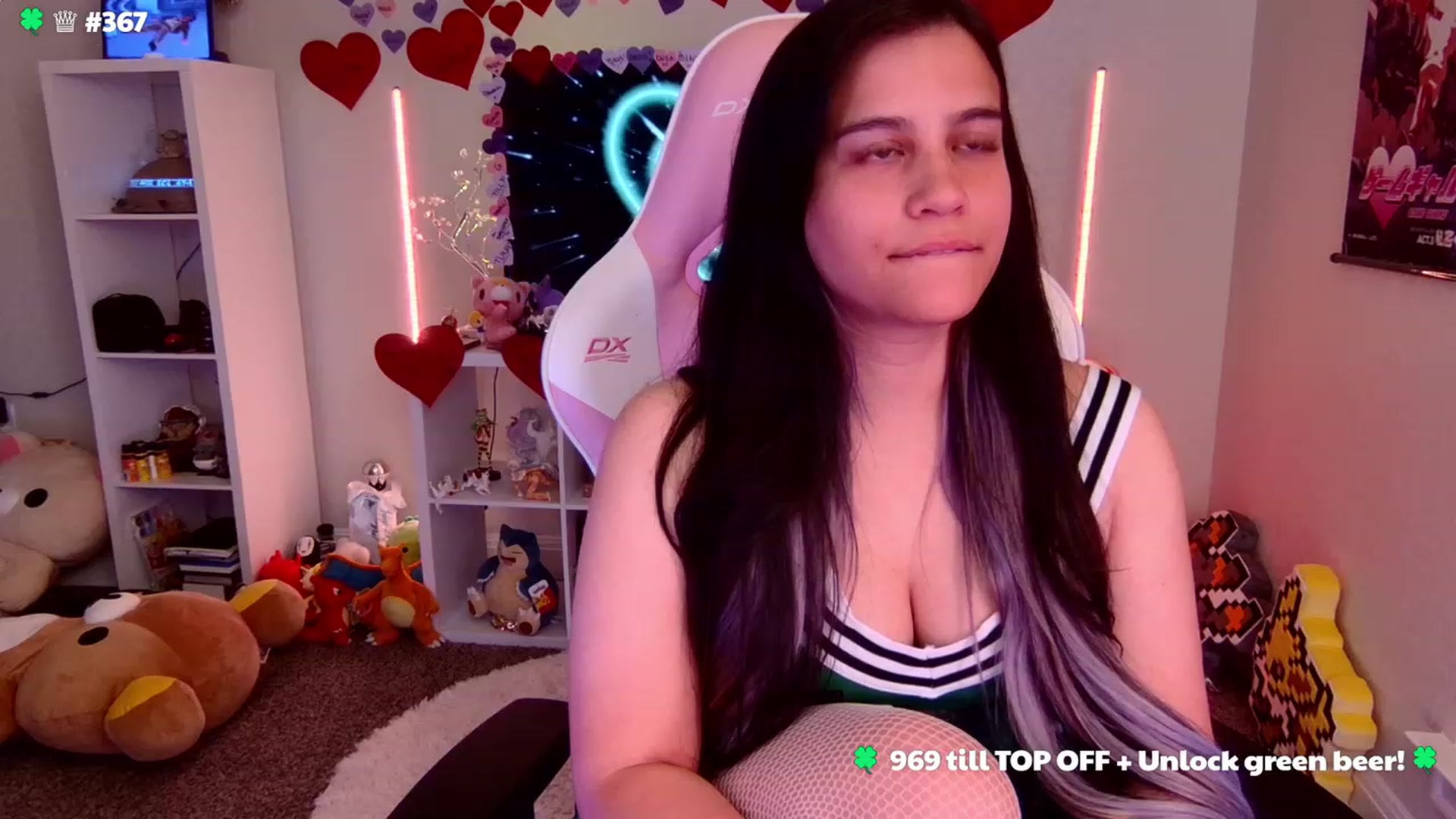 Gallery image thumbnail from Nekobeanxo's myfreecams stream on, 03/18/2024, 04:05 image 11 of 20