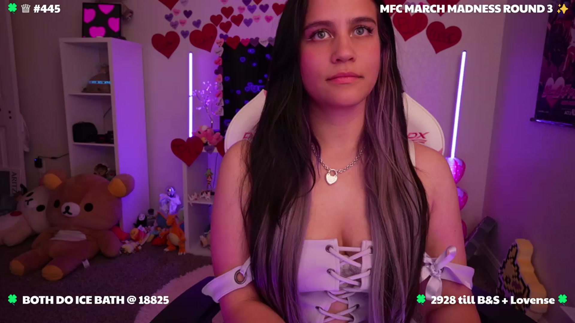 Gallery image thumbnail from Nekobeanxo's myfreecams stream on, 03/22/2024, 03:42 image 4 of 20