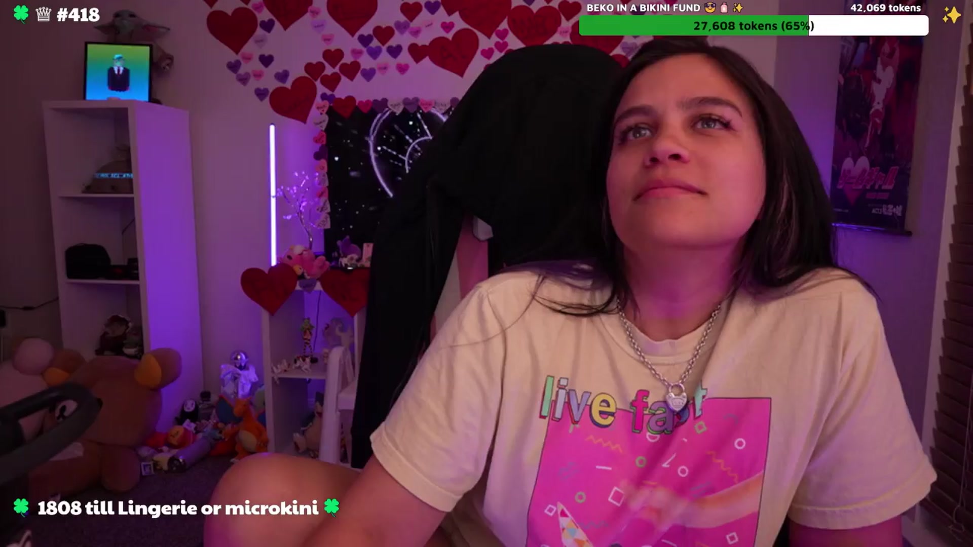 Gallery image thumbnail from Nekobeanxo's myfreecams stream on, 03/30/2024, 07:07 image 3 of 20